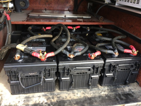 charging rv batteries with generator